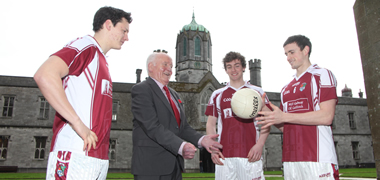 Pictured at the Sigerson Cup Finals Launch at NUI Galway today, from left: Ciaran MacDonald, Tipperary and NUI Galway Captain; Dr Mick Loftus, former Sigerson winner with UCG (now NUI Galway) and former GAA President; Joss Moore, Galway and NUI Galway; and Jason Doherty, Mayo and NUI Glaway.